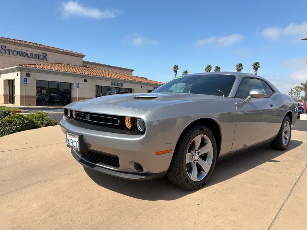 2016 Dodge Challenger 2dr Cpe SXT Plus in Silver — front three-quarter view
