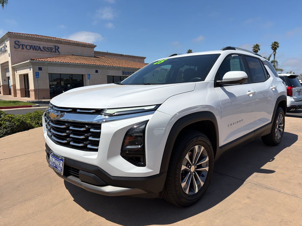 2025 Chevrolet Equinox FWD LT in Summit White — front three-quarter view